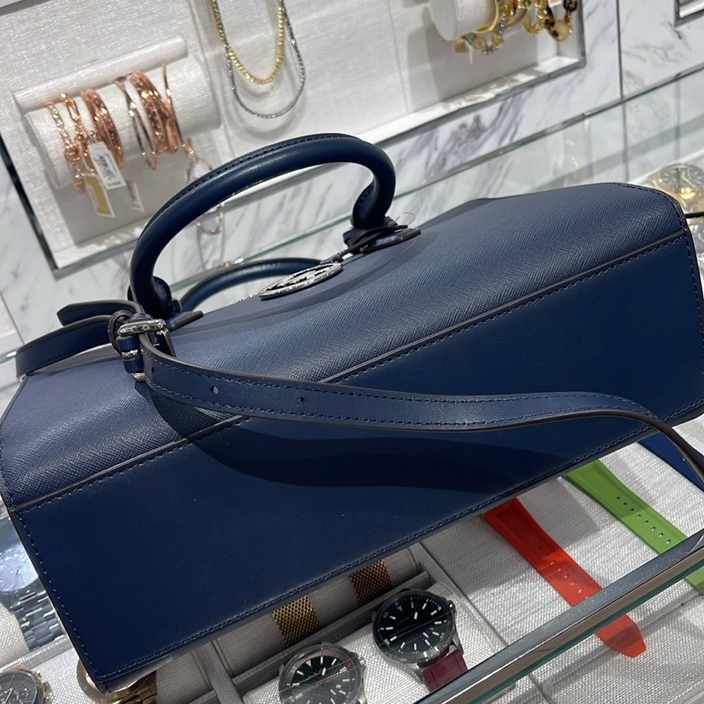 Michael Kors Sheila Medium Center Zip Satchel Crossbody Bag
Navy 
NWT - Picture 7 of 16